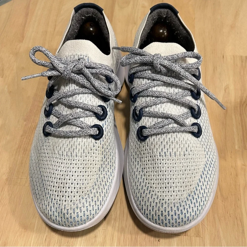 Women’s Allbirds Size 10 - Picture 3 of 8